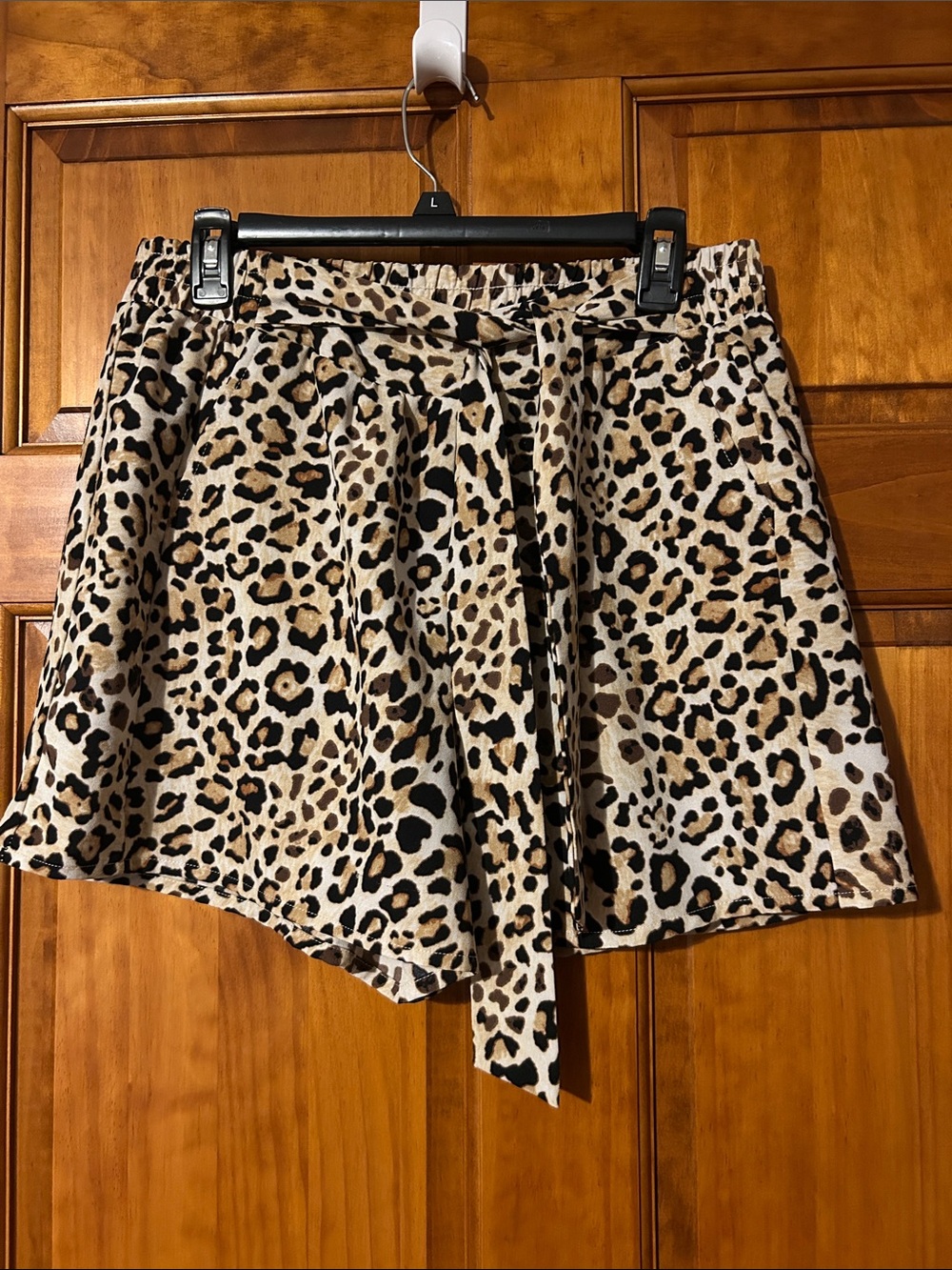 Leopard Print Tie-Waist Women’s Shorts - Beige/Black